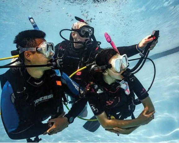 Pool and Open Water Scuba Diving Training